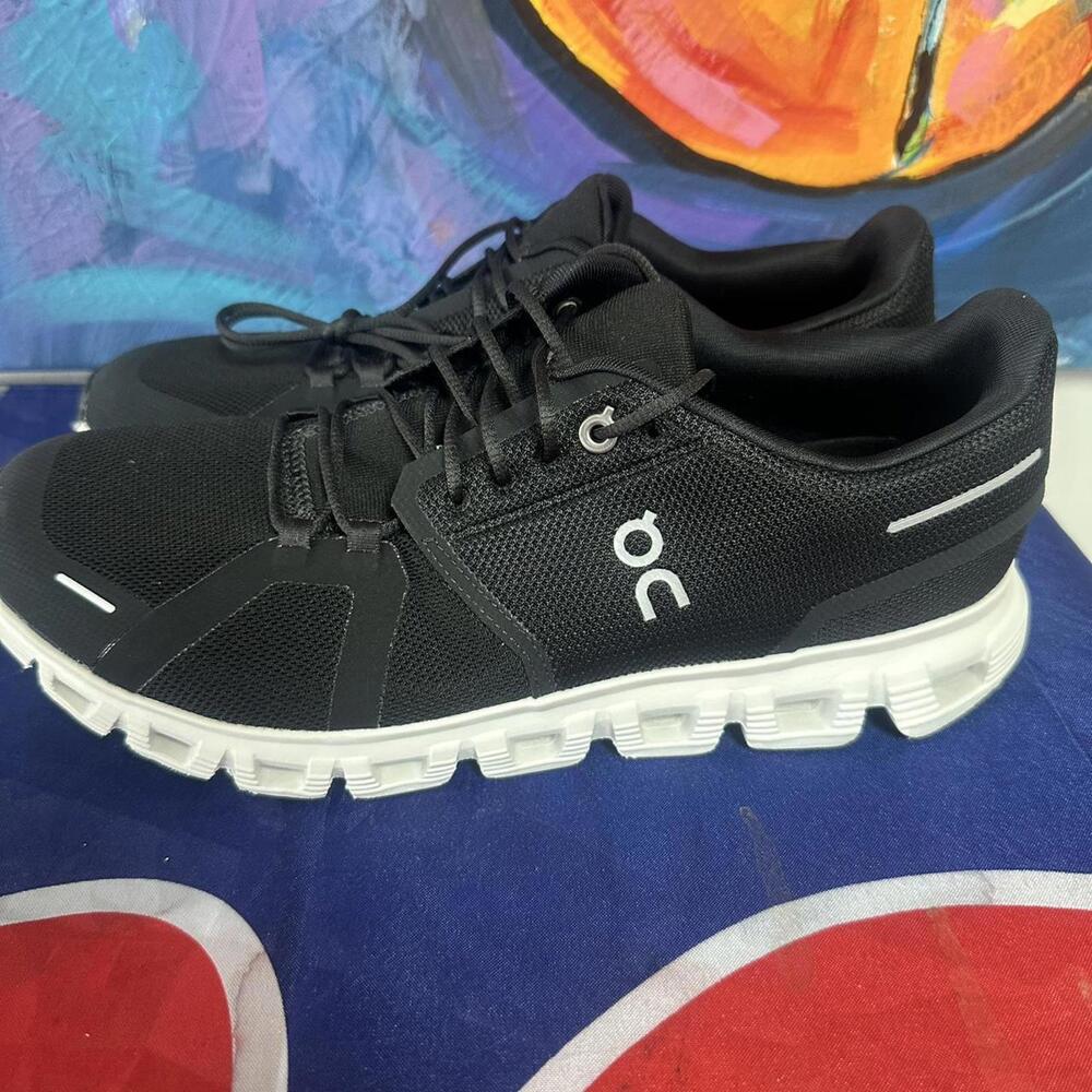 On Running Men's Black Trainer